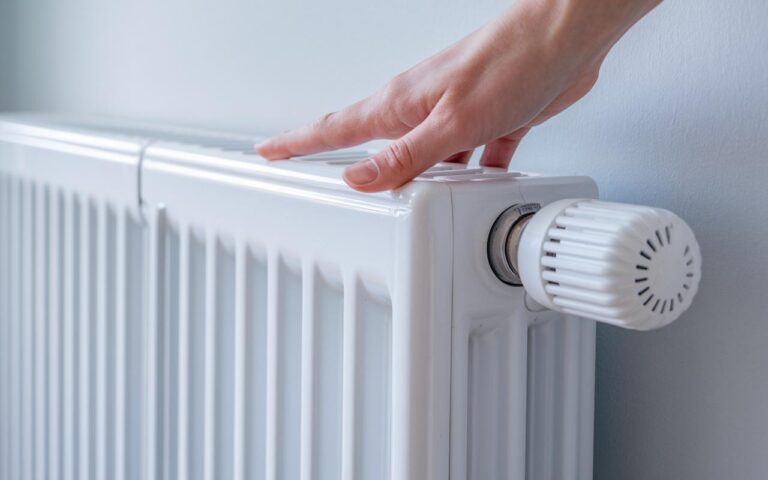 Perché avete freddo in casa con il riscaldamento al massimo?